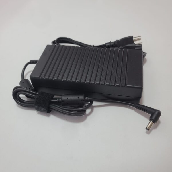 Cargador ASUS 150w compatible con toshiba, gigabyte - Imagen 3