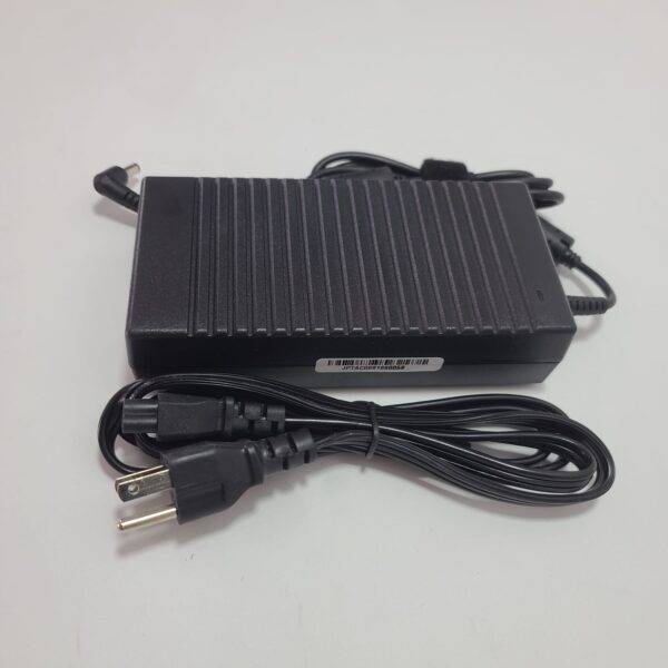 Cargador ASUS 150w compatible con toshiba, gigabyte - Imagen 4