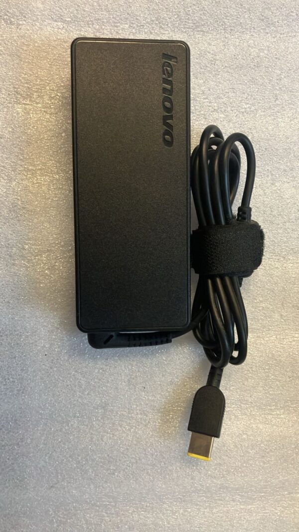 Cargador Lenovo 90W  Original - Imagen 2